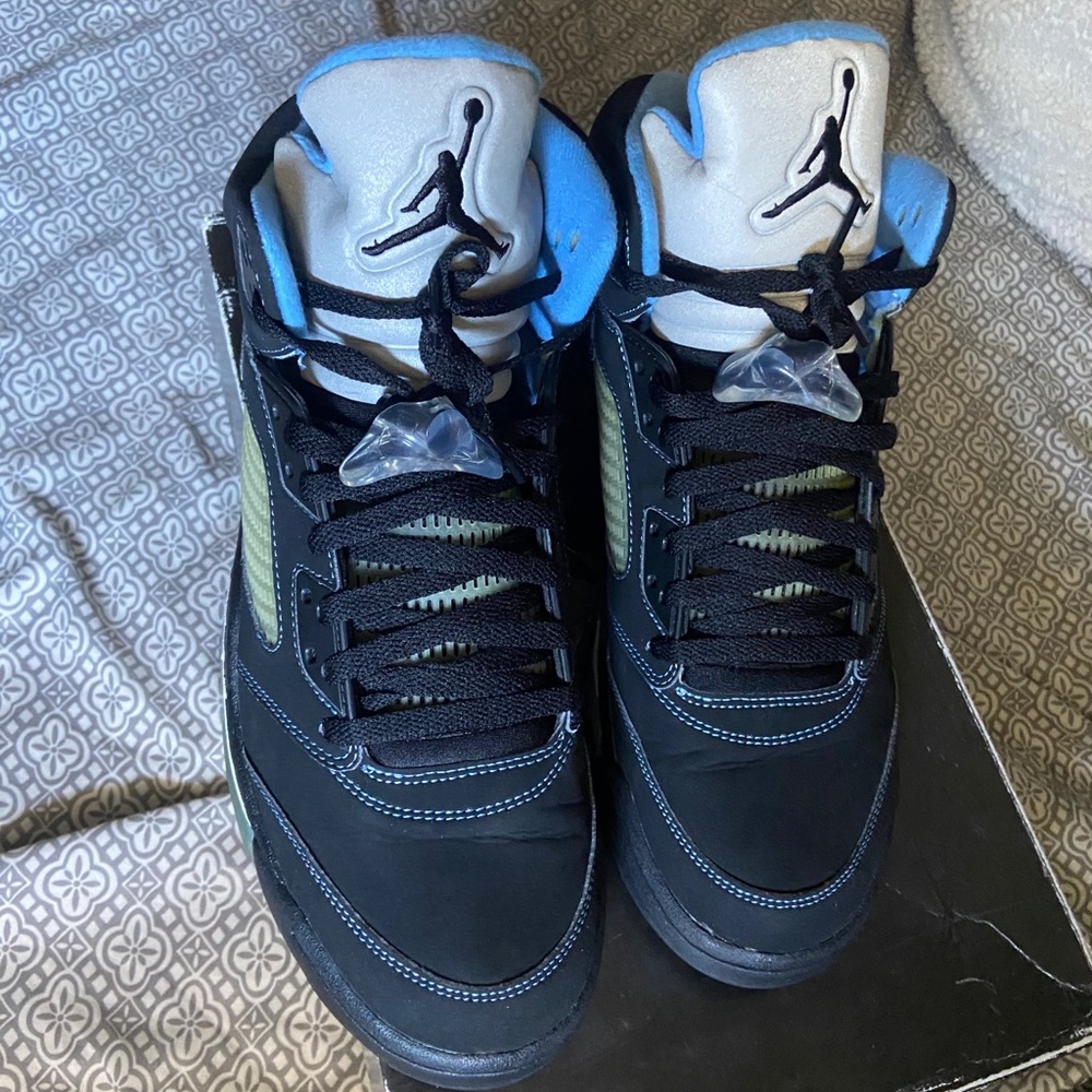 Jordan 5 UNC size 12